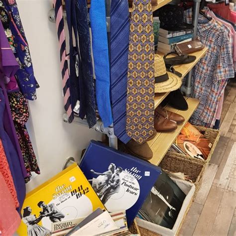 fara streatham|The best charity shops in London .
